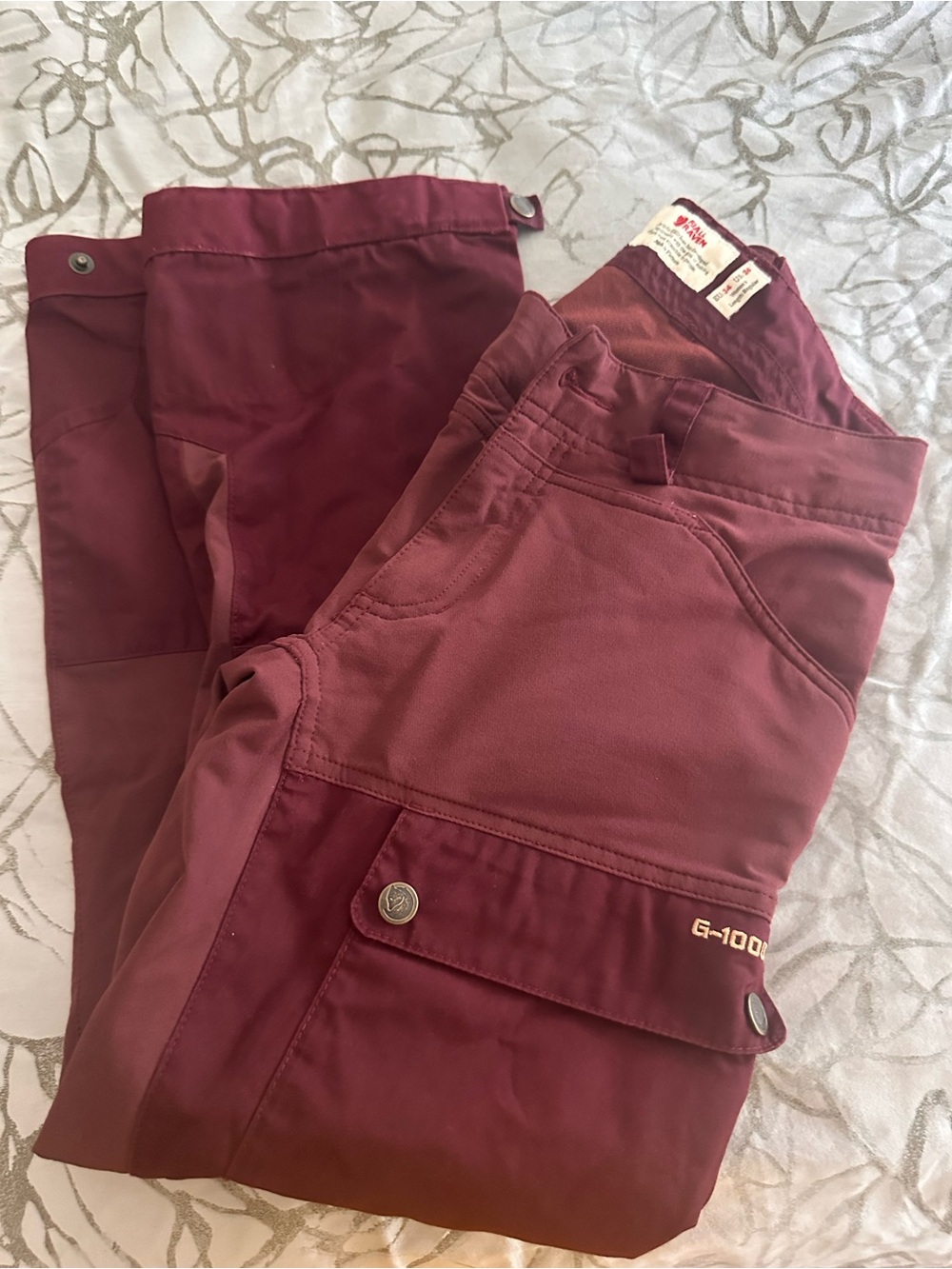 2 pairs of Fjallraven hiking pants in Olive Green and Burgundy - Picture 4 of 7
